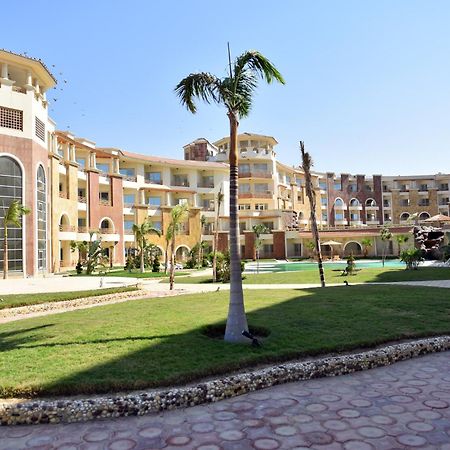 Royal Beach Serviced Apartments Хургада Экстерьер фото