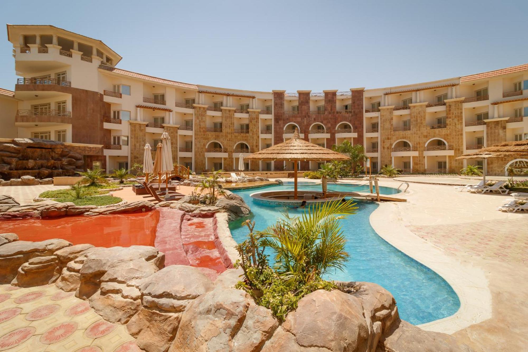 Royal Beach Serviced Apartments Хургада Экстерьер фото