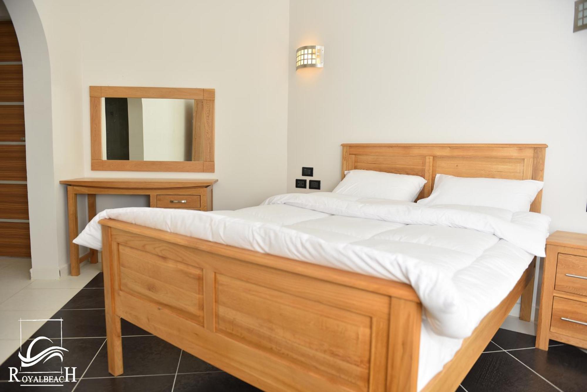 Royal Beach Serviced Apartments Хургада Экстерьер фото